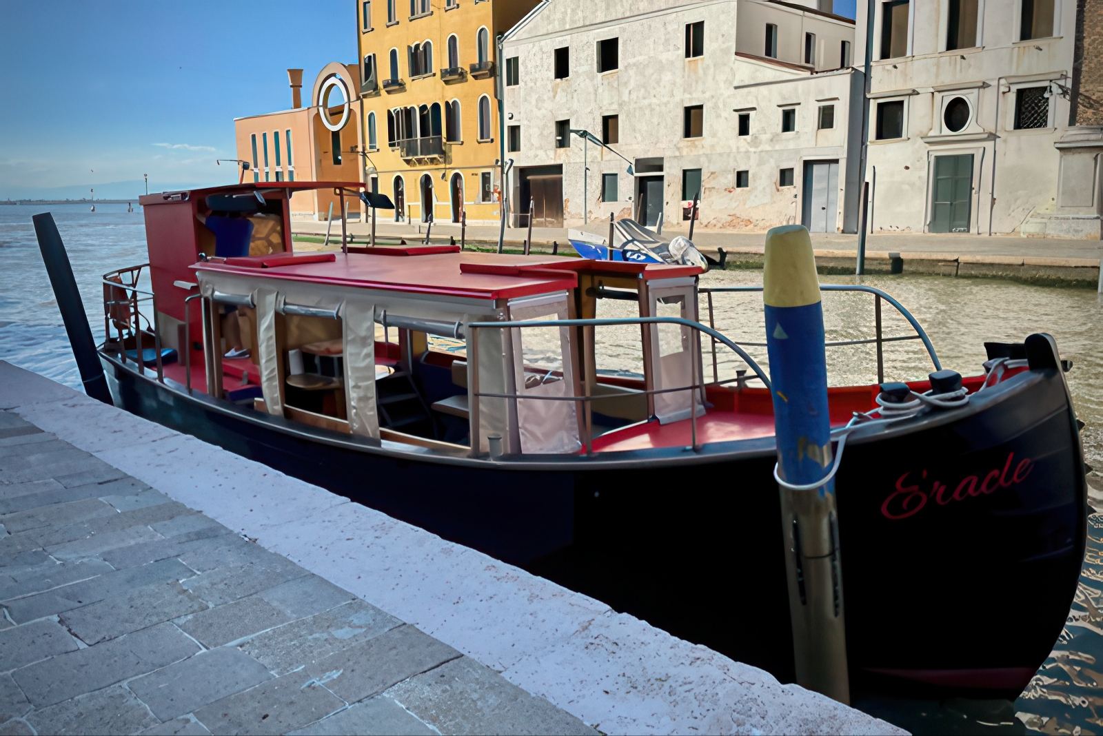 Venezia dall'acqua in bragozzo